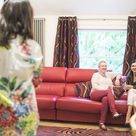 Chester Apartments Bagian luar foto